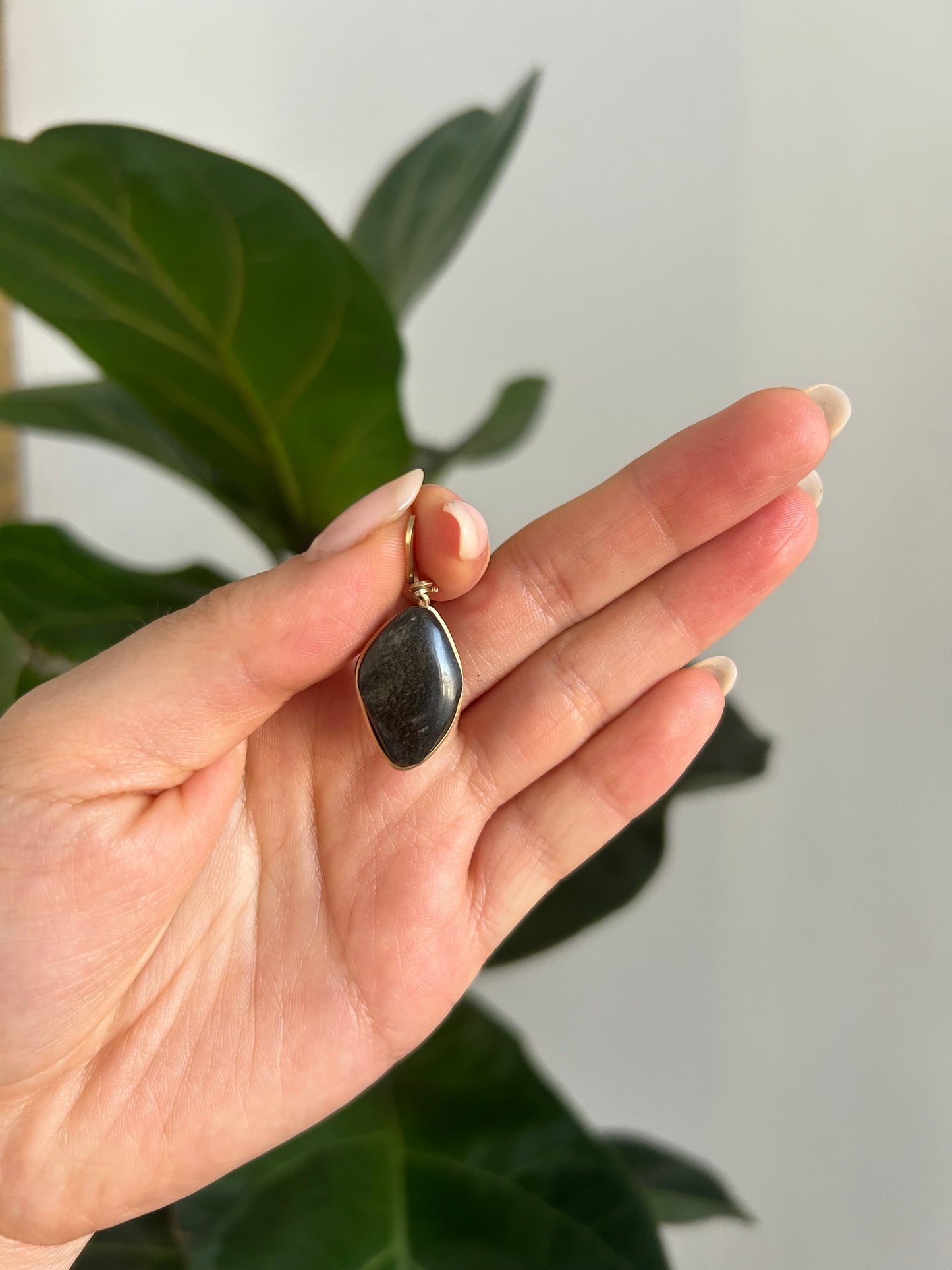 Dije Obsidiana Dorada