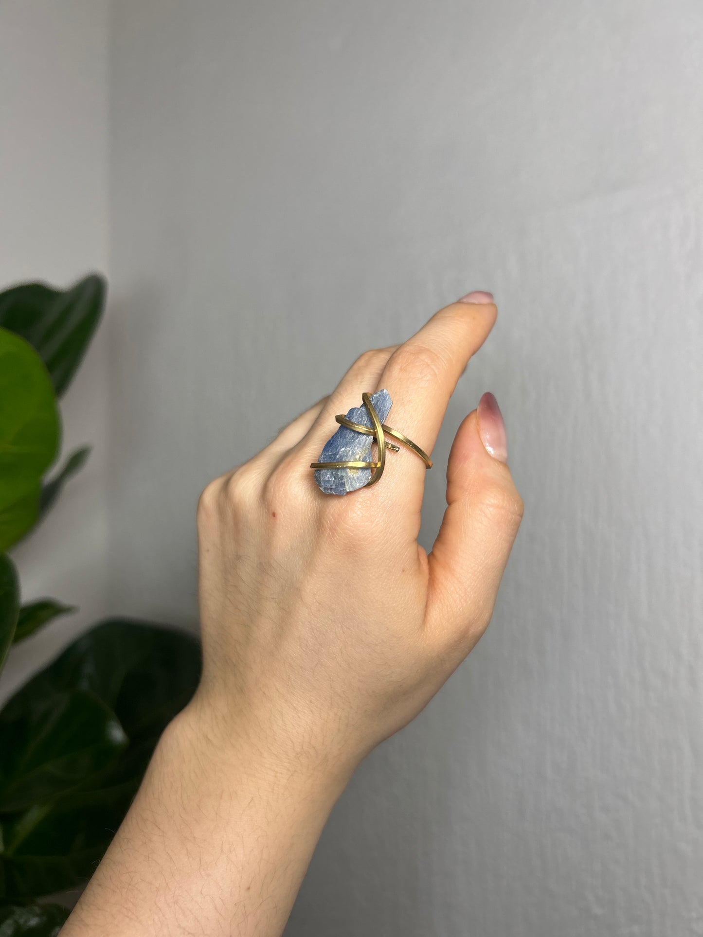 Anillo Cianita