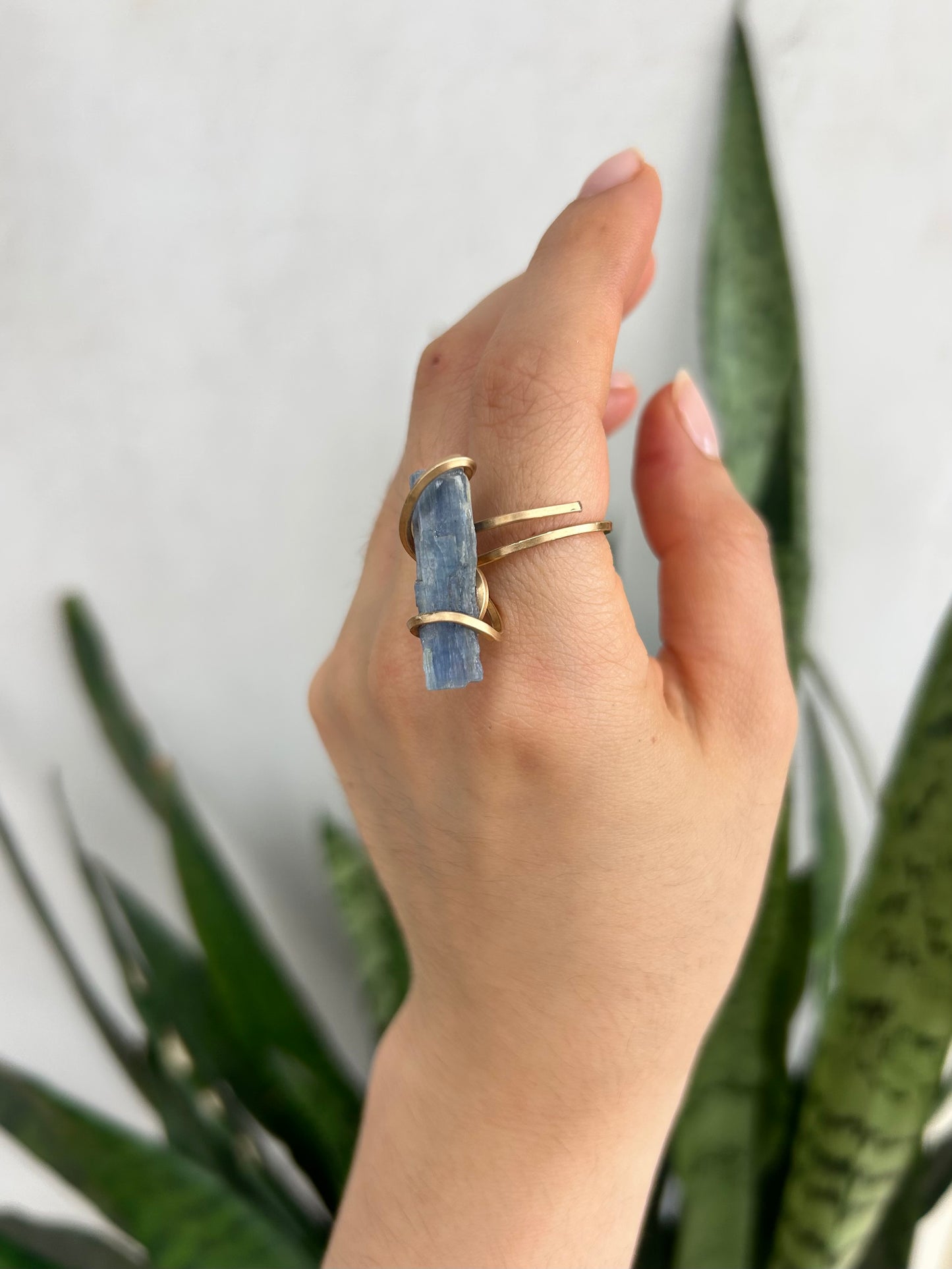 Anillo Cianita
