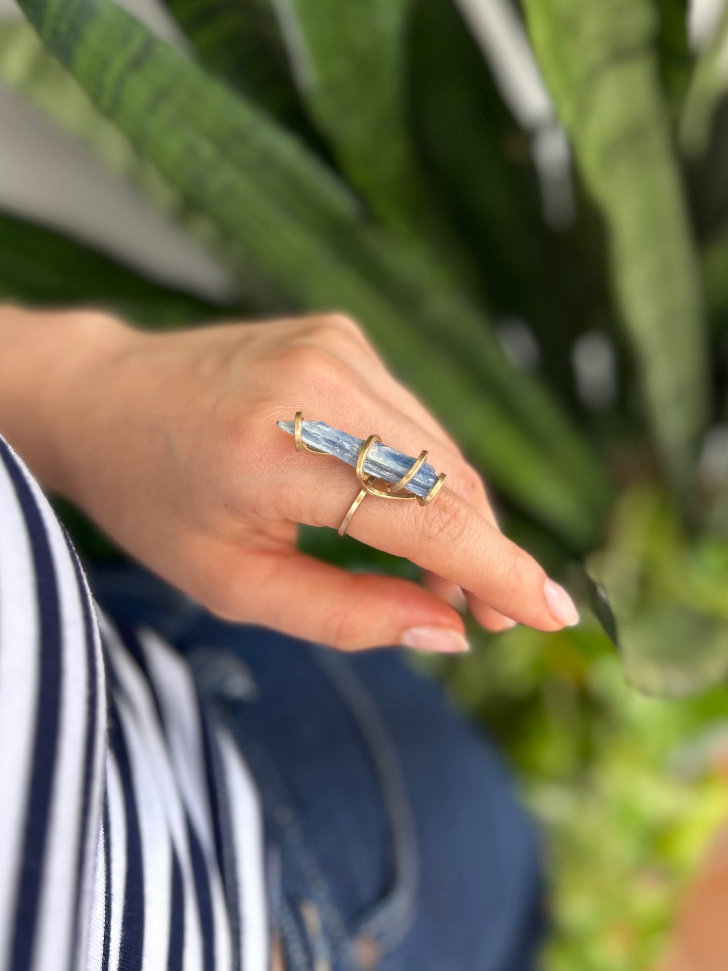 Anillo Cianita