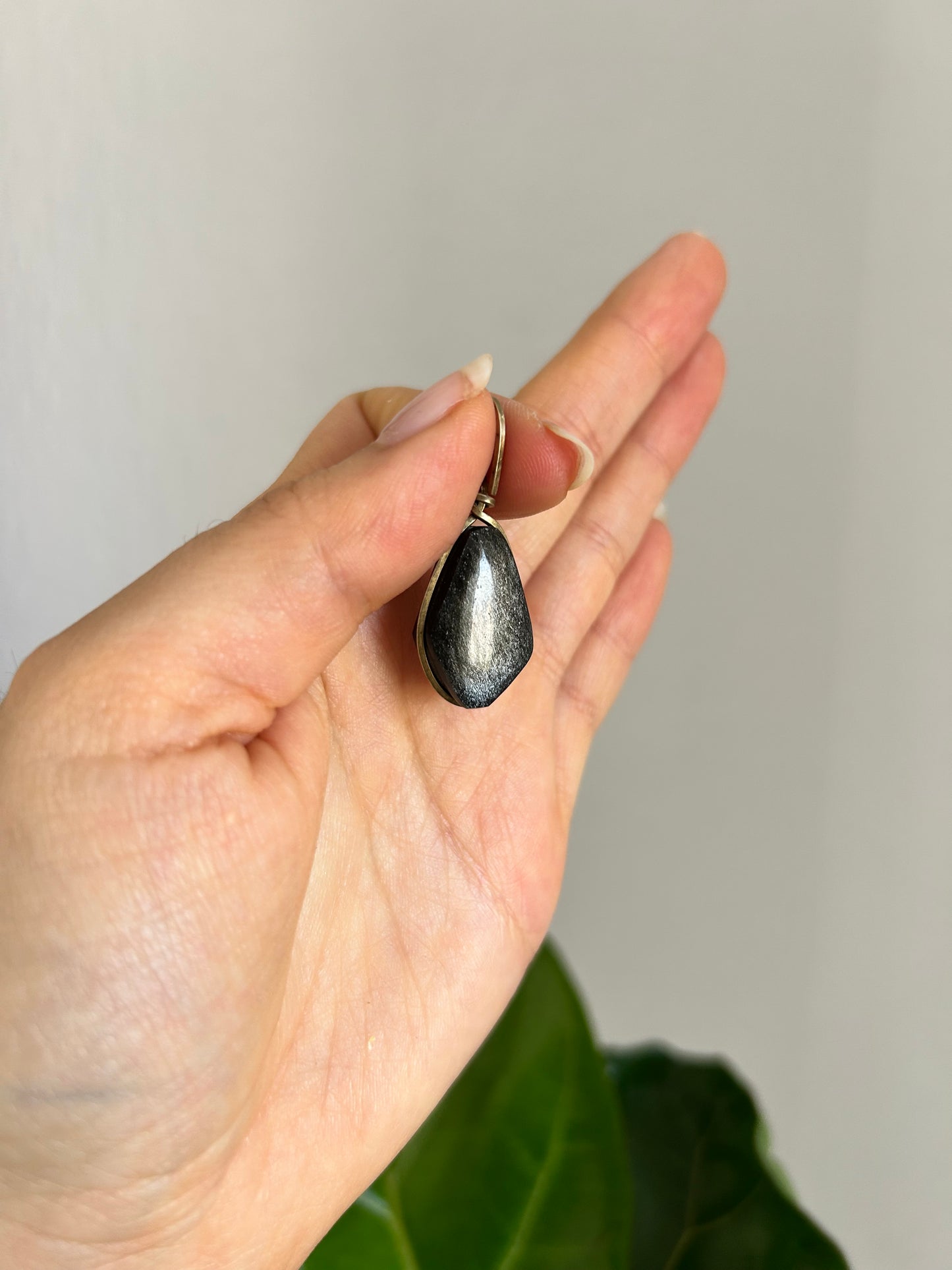 Dije Obsidiana Dorada