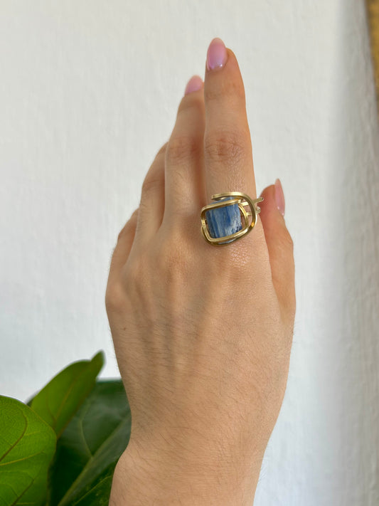 Anillo Cianita