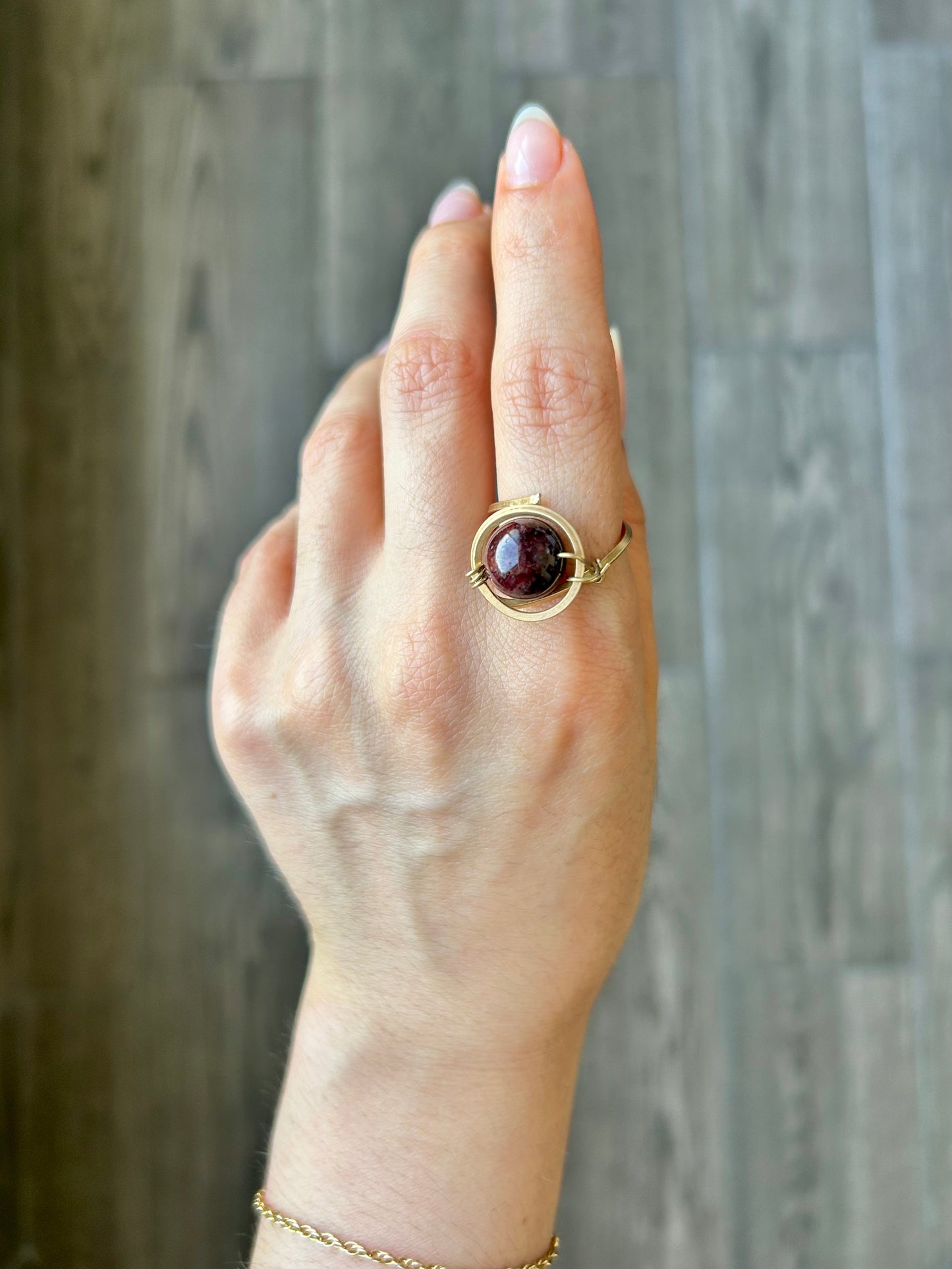 Anillo Granate