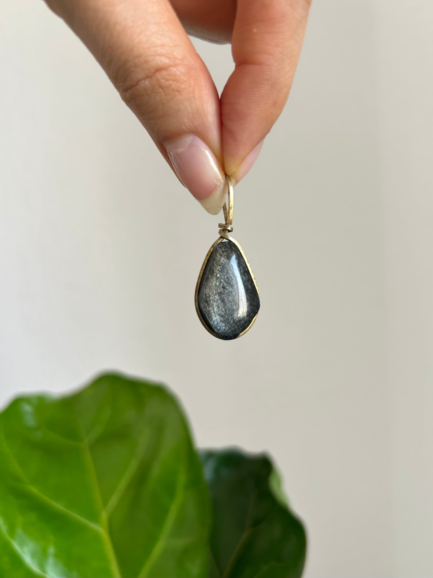 Dije Obsidiana Dorada