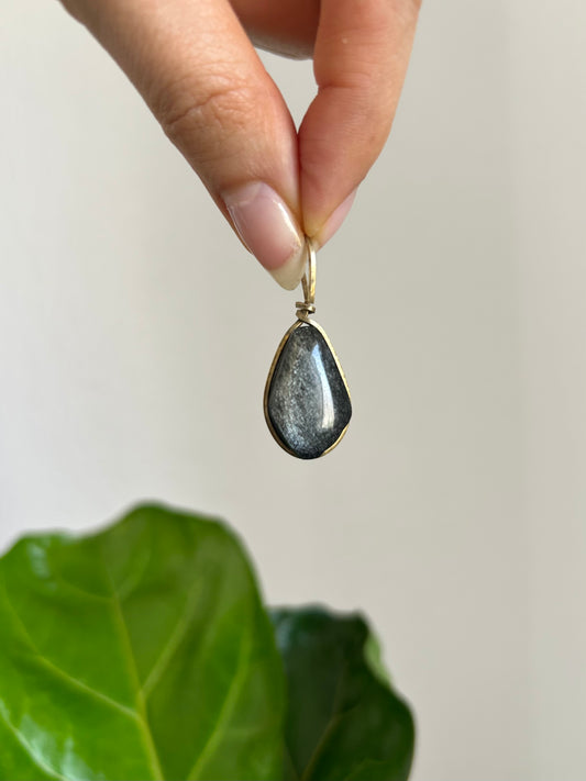 Dije Obsidiana Dorada