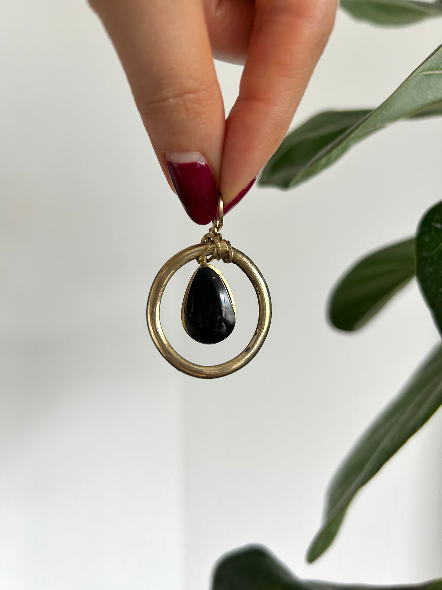 Dije Obsidiana Dorada