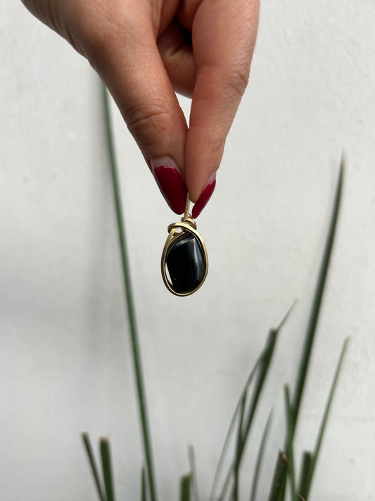 Dije Obsidiana Negra