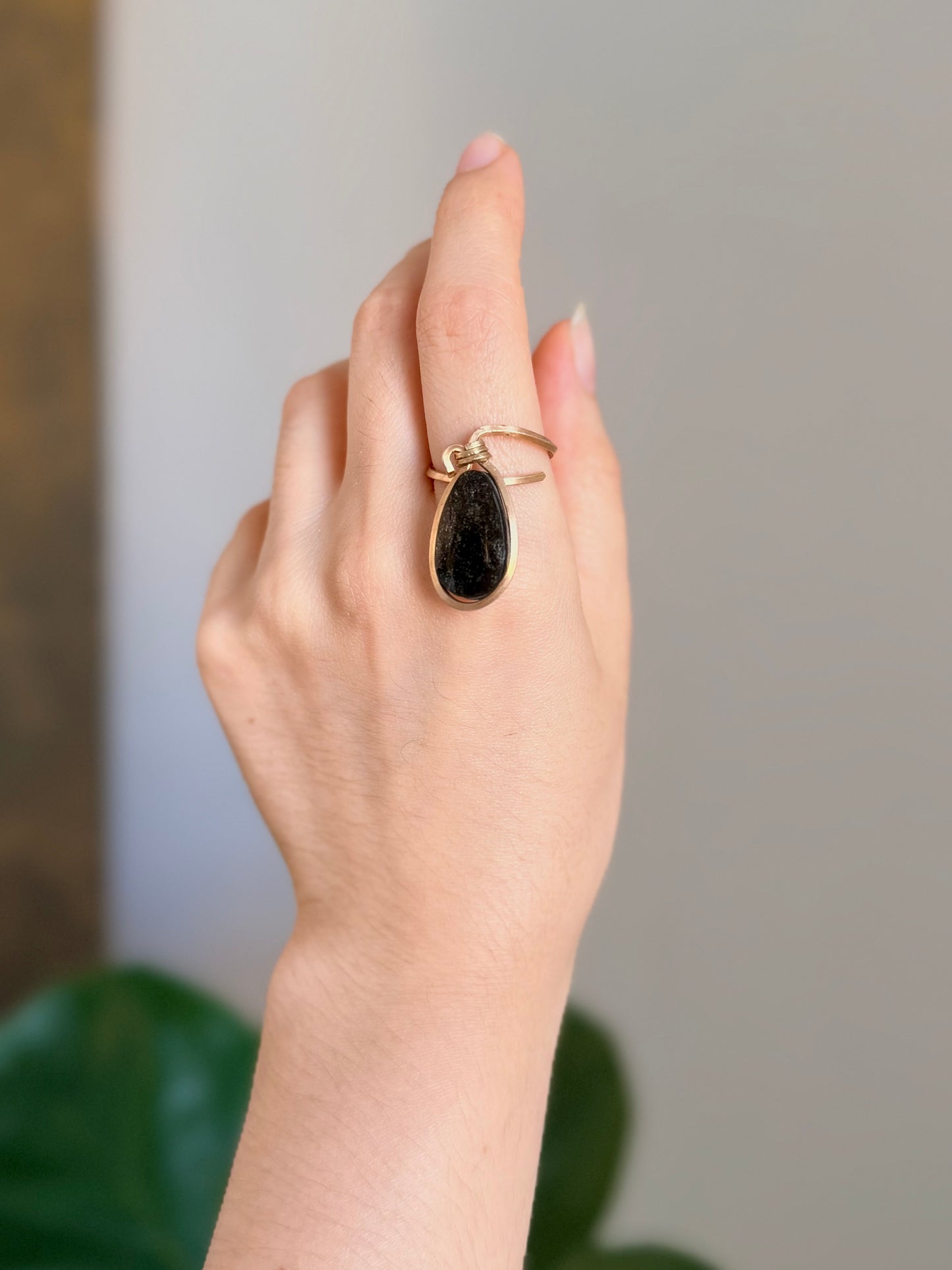 Anillo Obsidiana Dorada