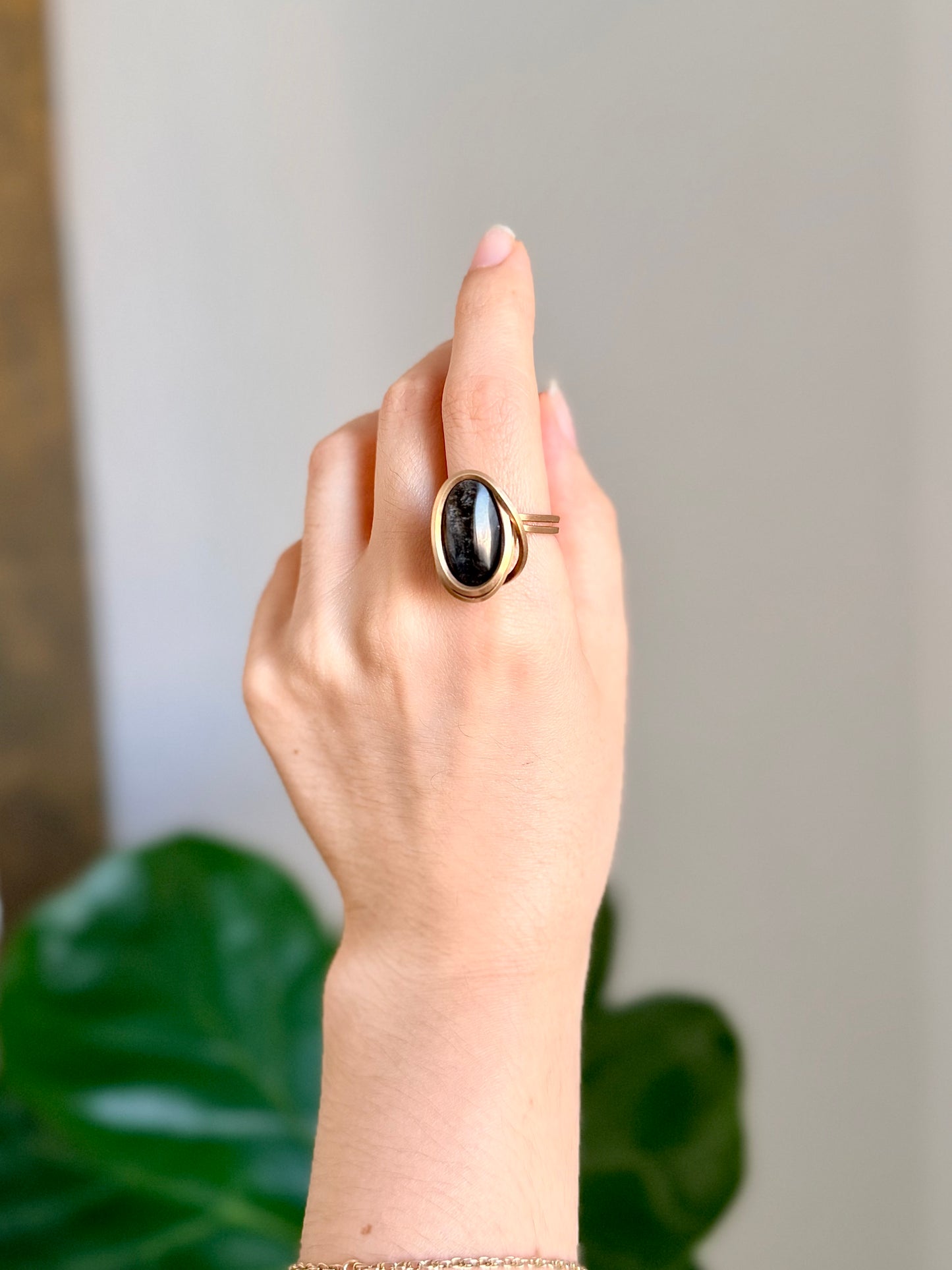 Anillo Obsidiana Dorada