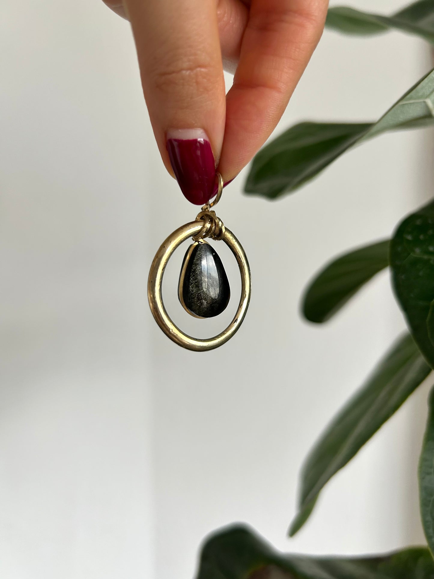 Dije Obsidiana Dorada