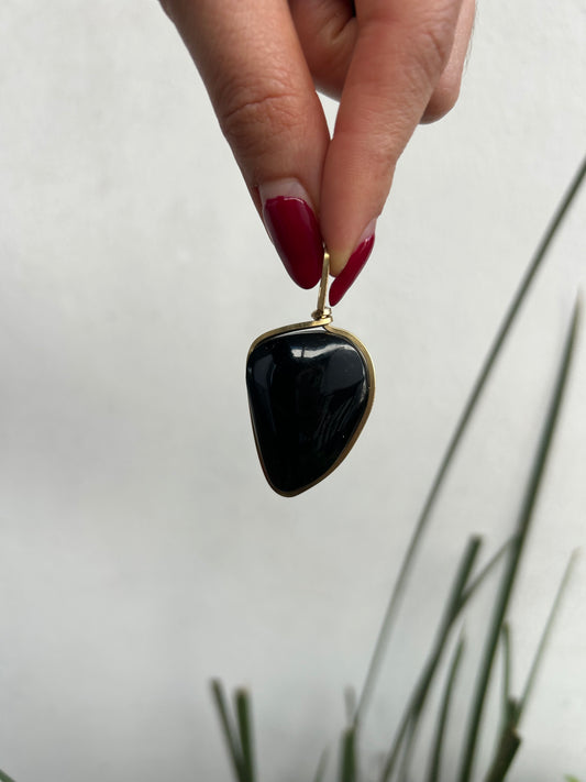 Dije Obsidiana Negra